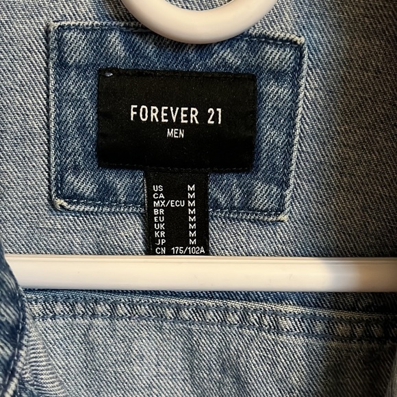 Jean jacket - Picture 2 of 3